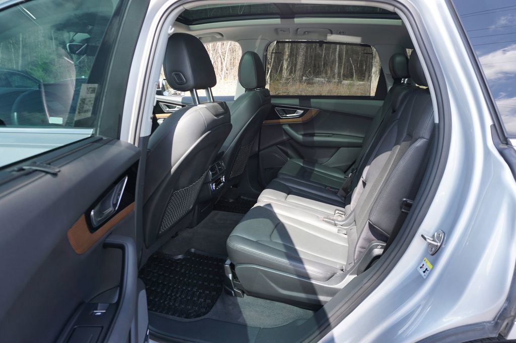 Used 2017 Audi Q7 3.0T Prestige image 13