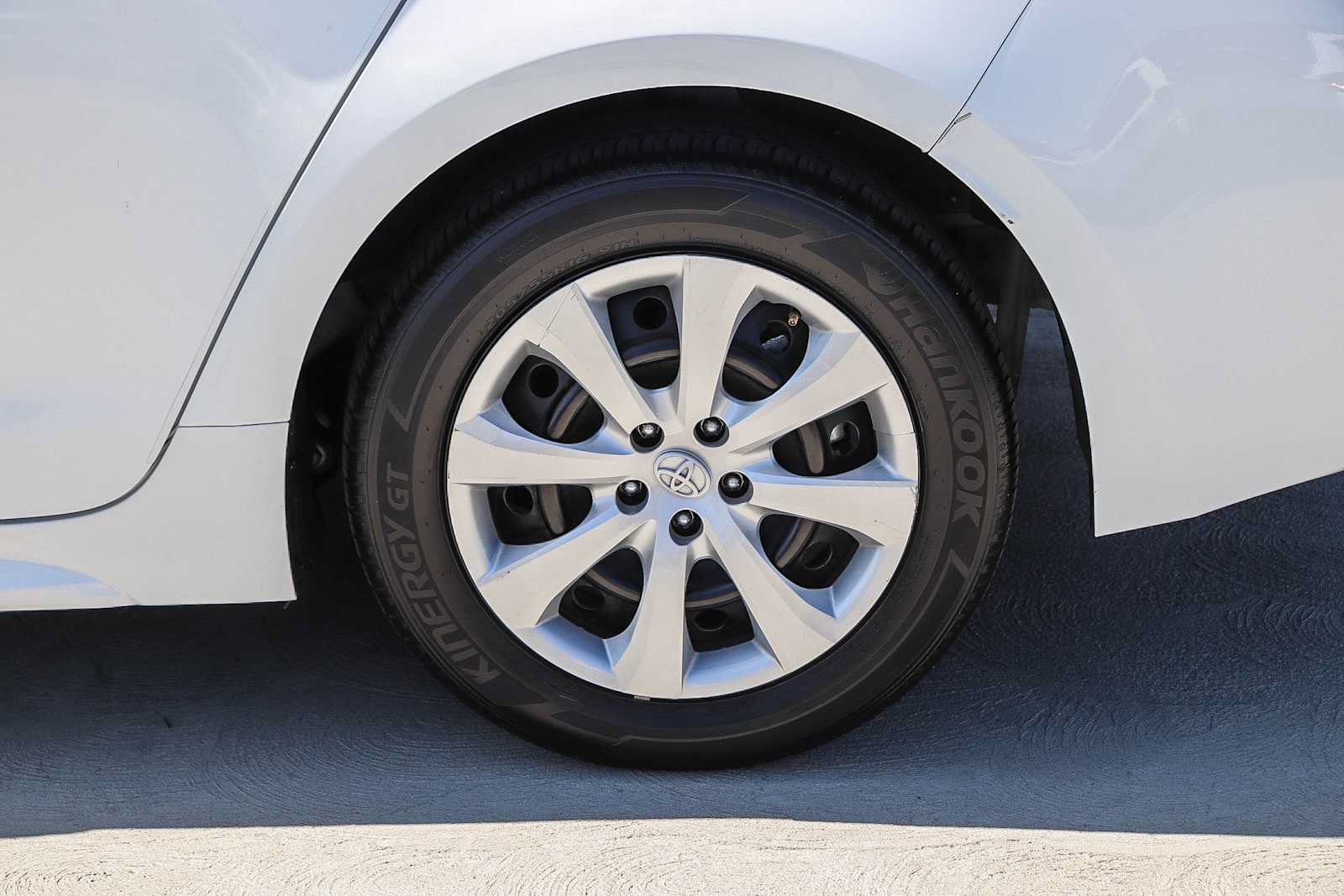 Used 2024 Toyota Corolla LE FWD image 12