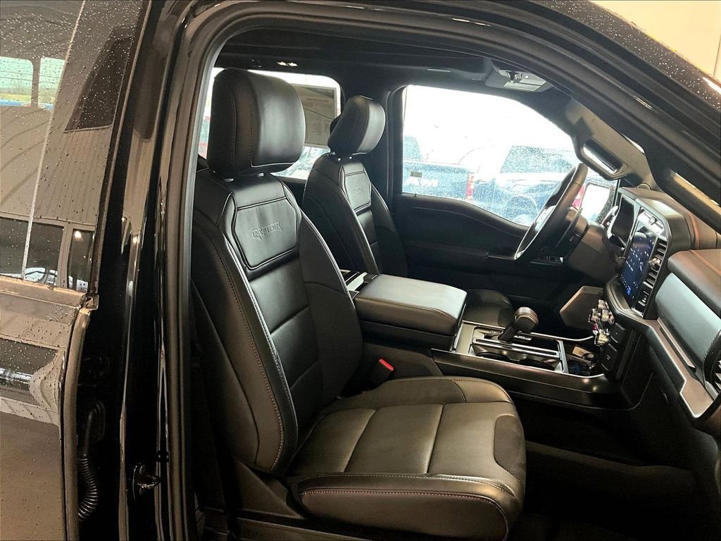 Used 2025 Ford F150 Raptor image 11