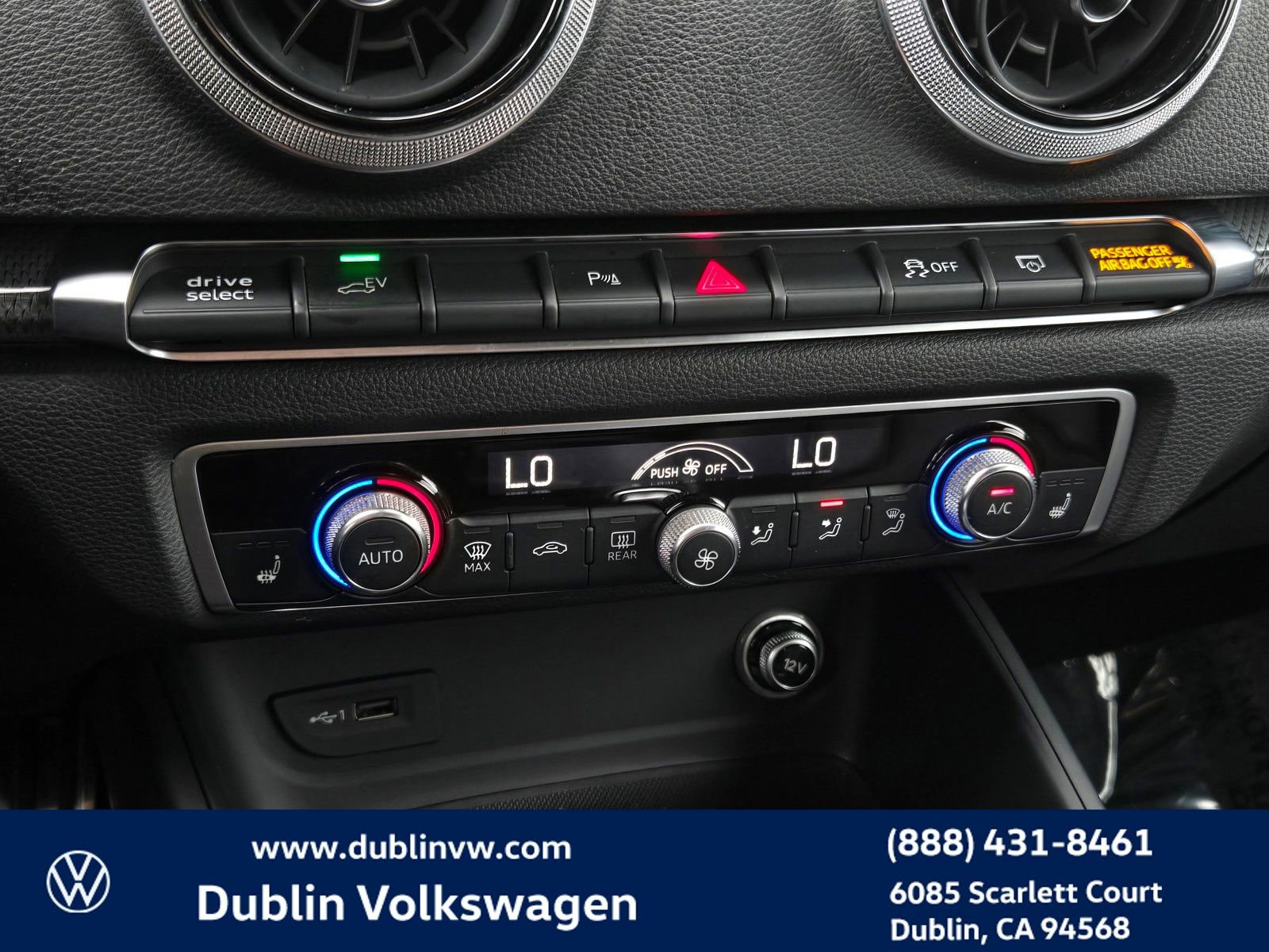 Used 2018 Audi A3 e-tron Premium Plus w/ Technology Package image 21