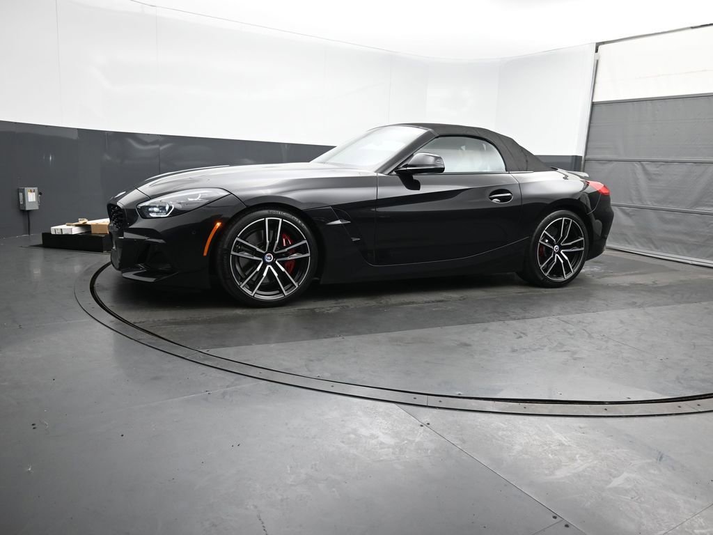 Used 2023 BMW Z4 M40i w/ Premium Package RWD image 10