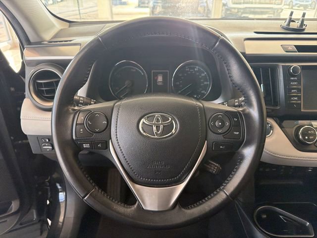 Used 2017 Toyota RAV4 Limited AWD/4WD image 31