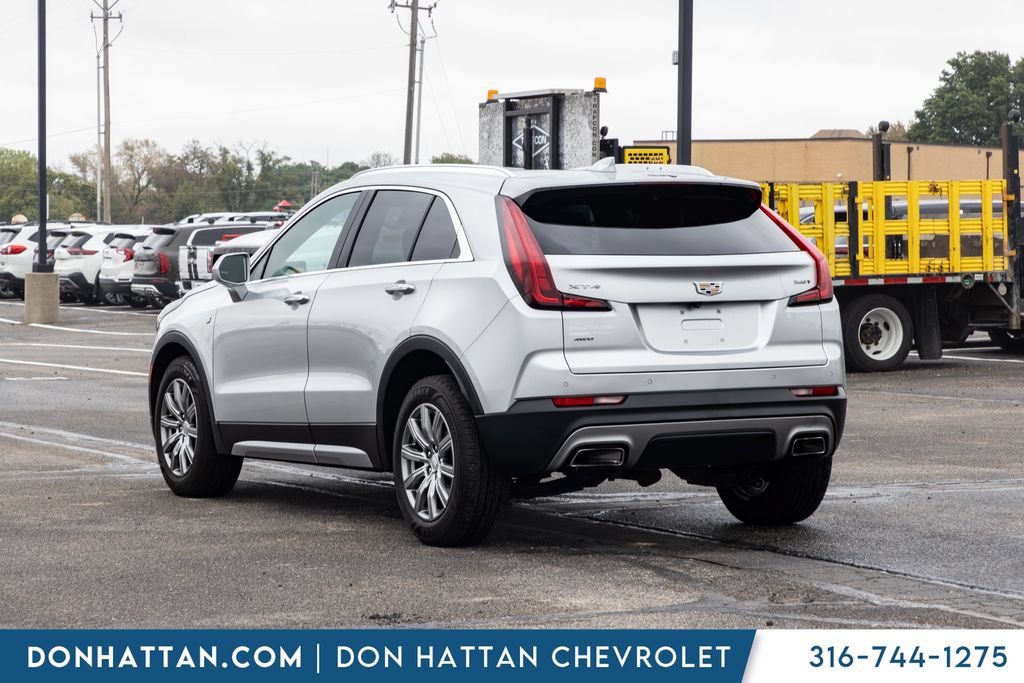 Used 2020 Cadillac XT4 Premium Luxury w/ Cold Weather Package AWD/4WD image 23