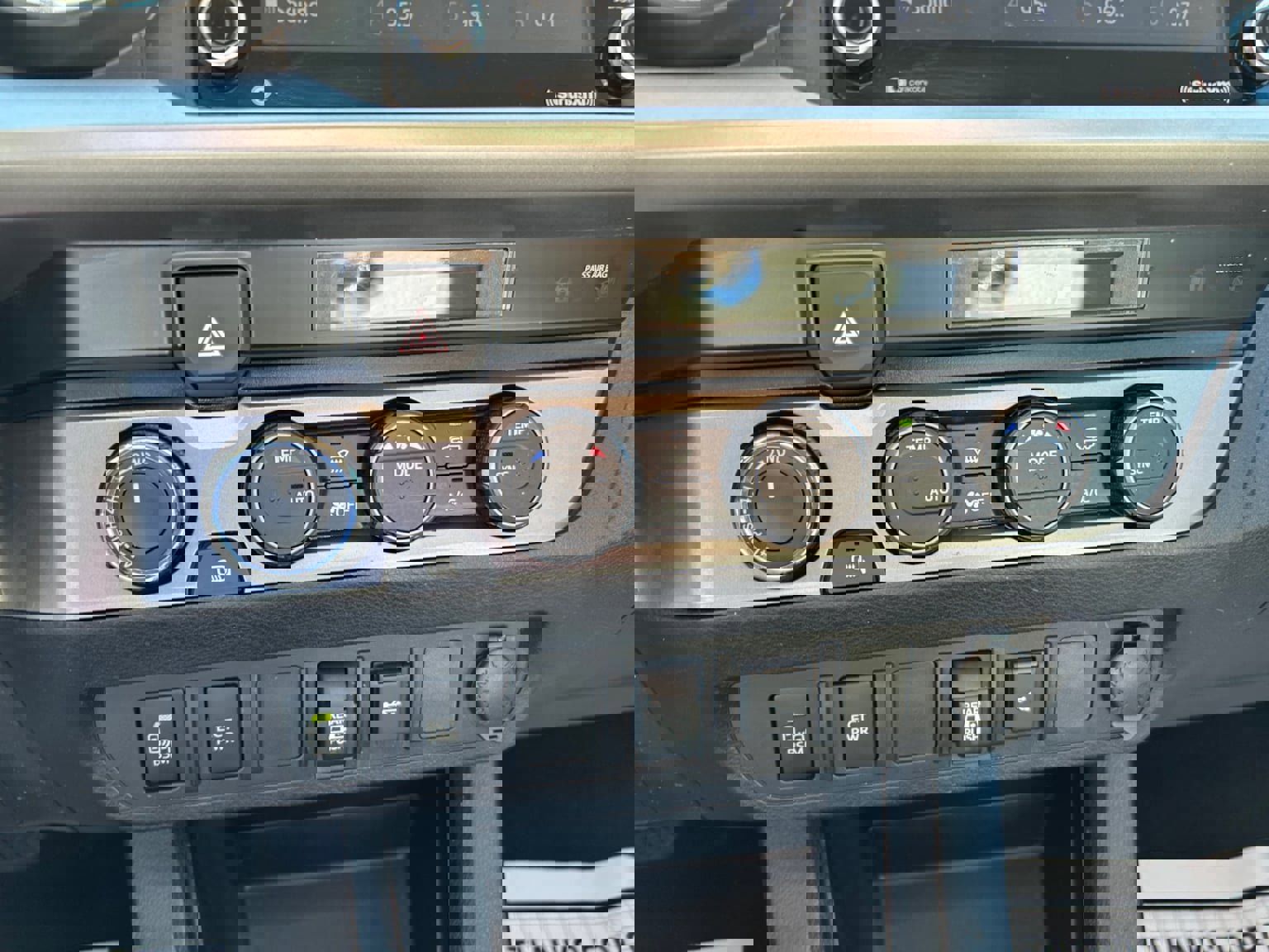 Used 2021 Toyota Tacoma SR5 w/ Technology Package image 22