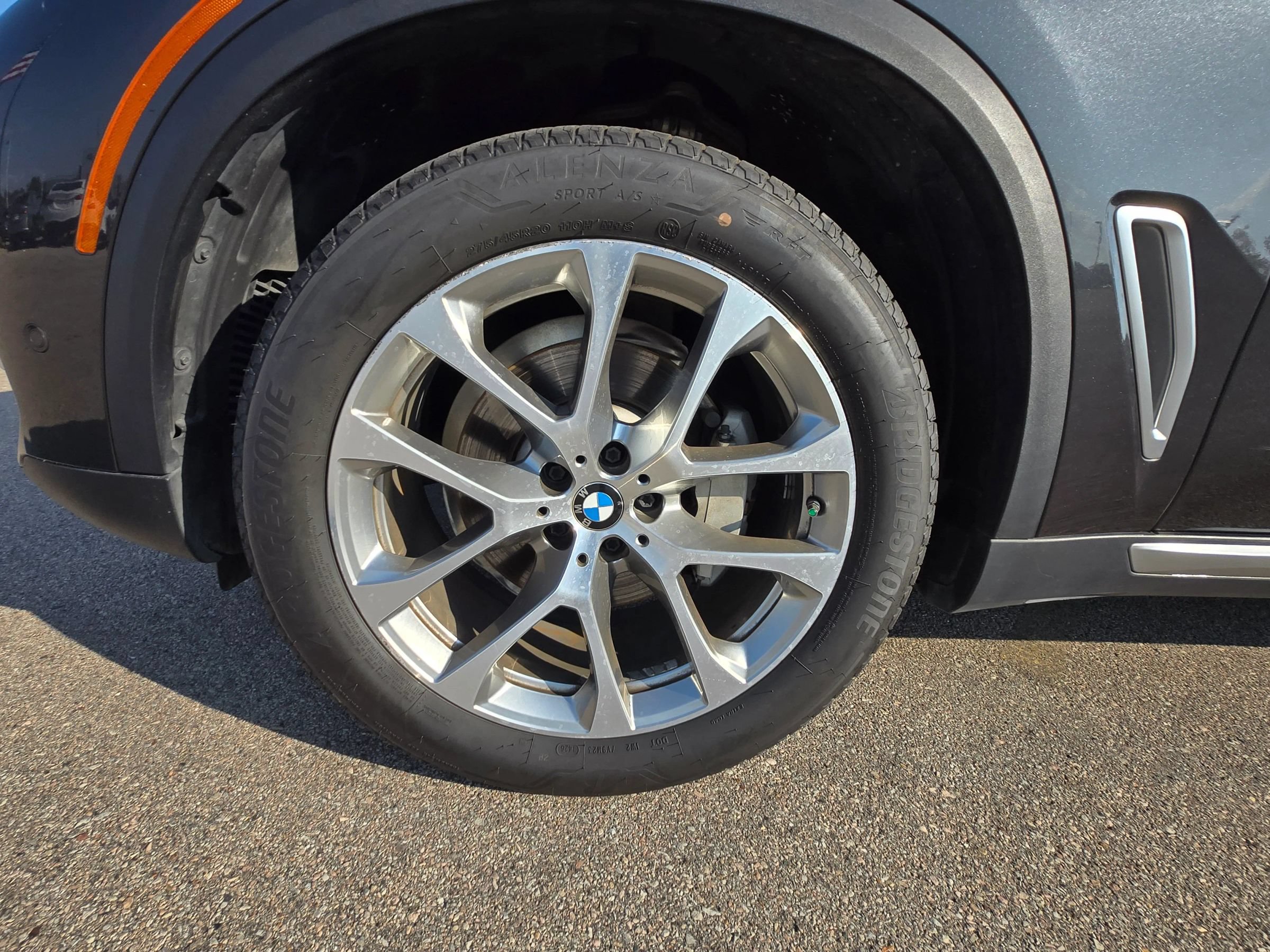 Used 2020 BMW X5 xDrive40i w/ Convenience Package AWD/4WD image 22