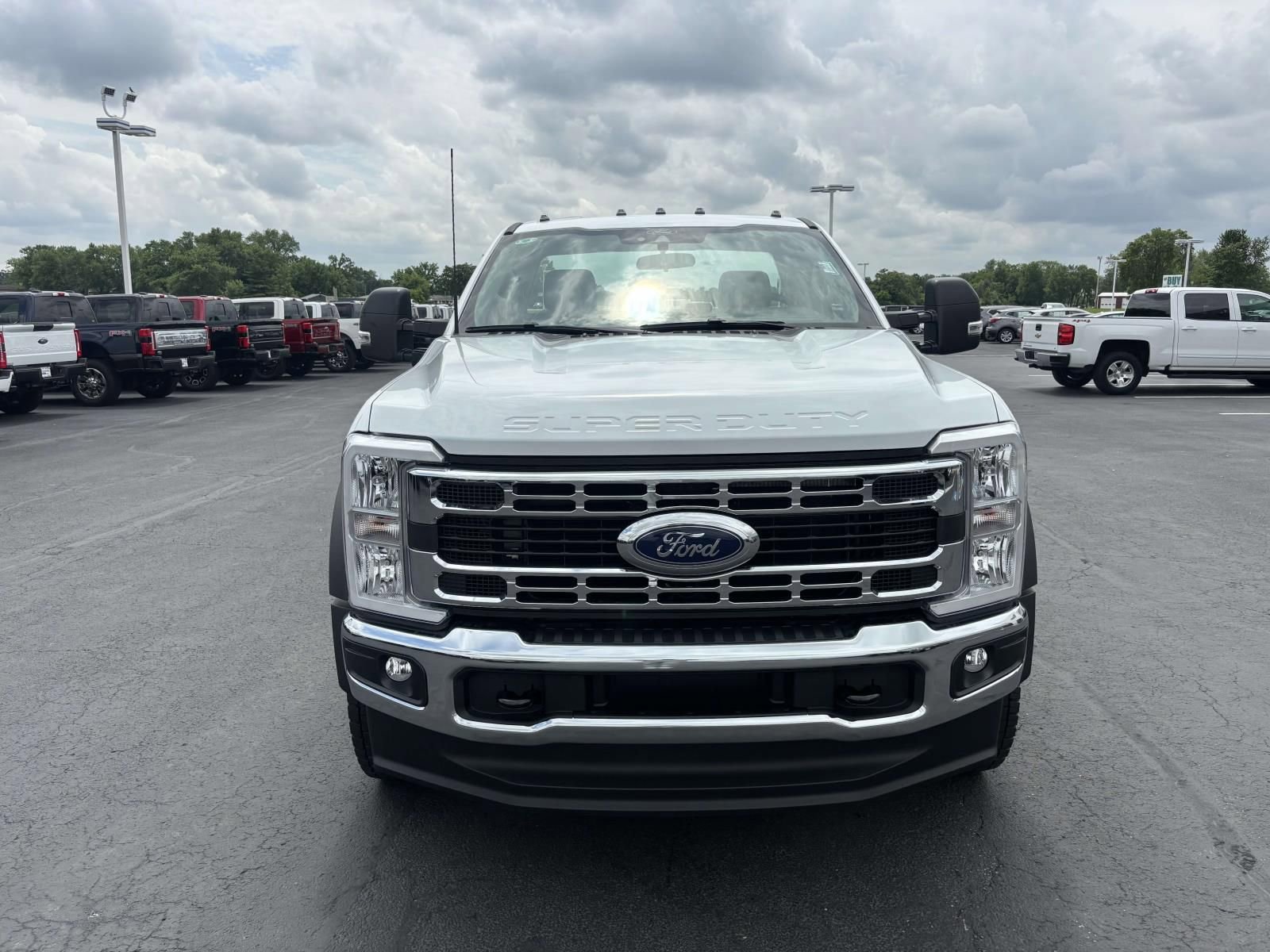 New 2025 Ford F550 4x4 Regular Cab Super Duty image 22