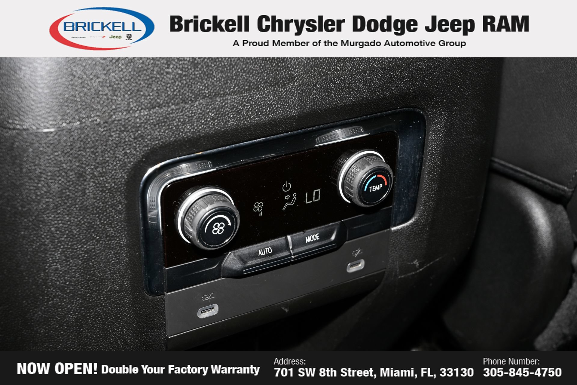 Used 2023 Chevrolet Suburban RST RWD image 23