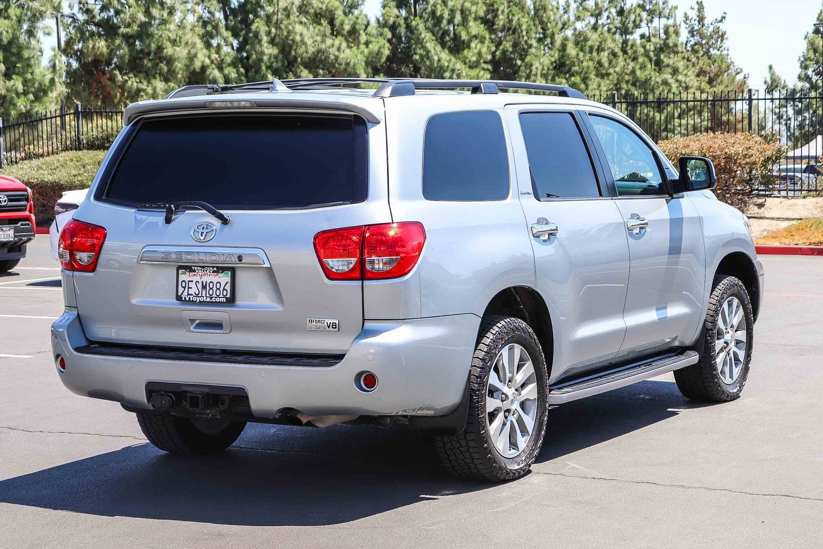 Used 2016 Toyota Sequoia Limited w/ Safety & Convenience Package AWD/4WD image 7