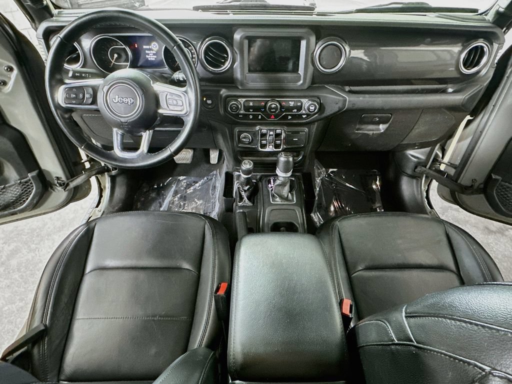 Used 2021 Jeep Wrangler Unlimited Sahara AWD/4WD image 18