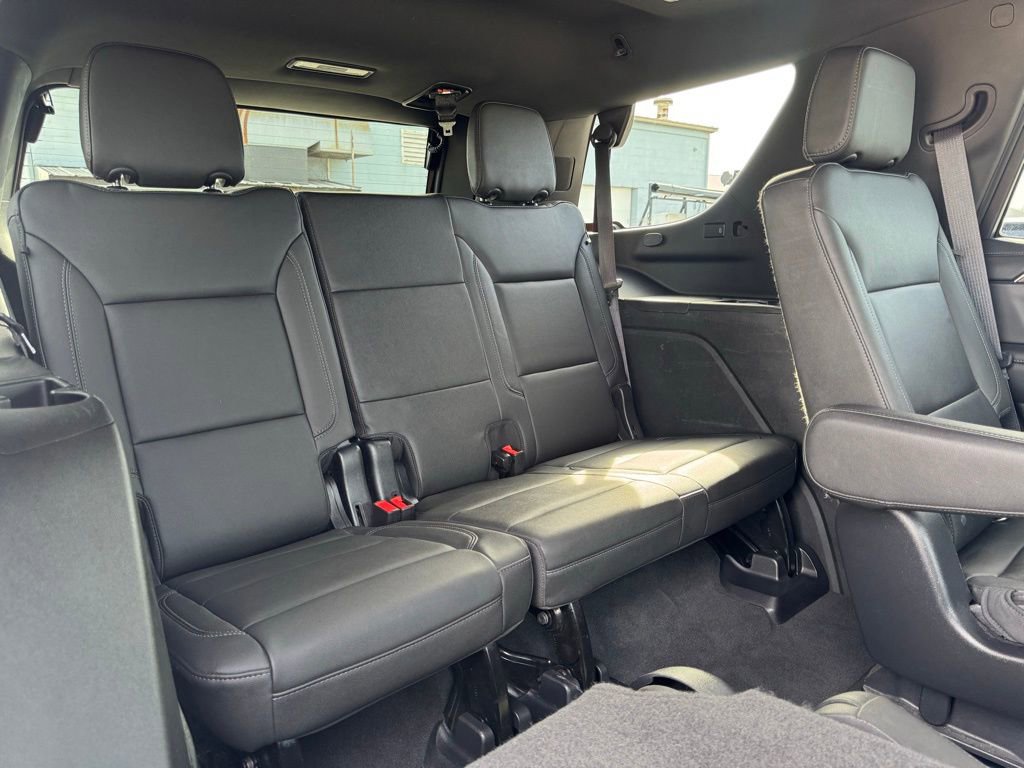 Used 2022 Chevrolet Tahoe Z71 w/ Luxury Package image 32