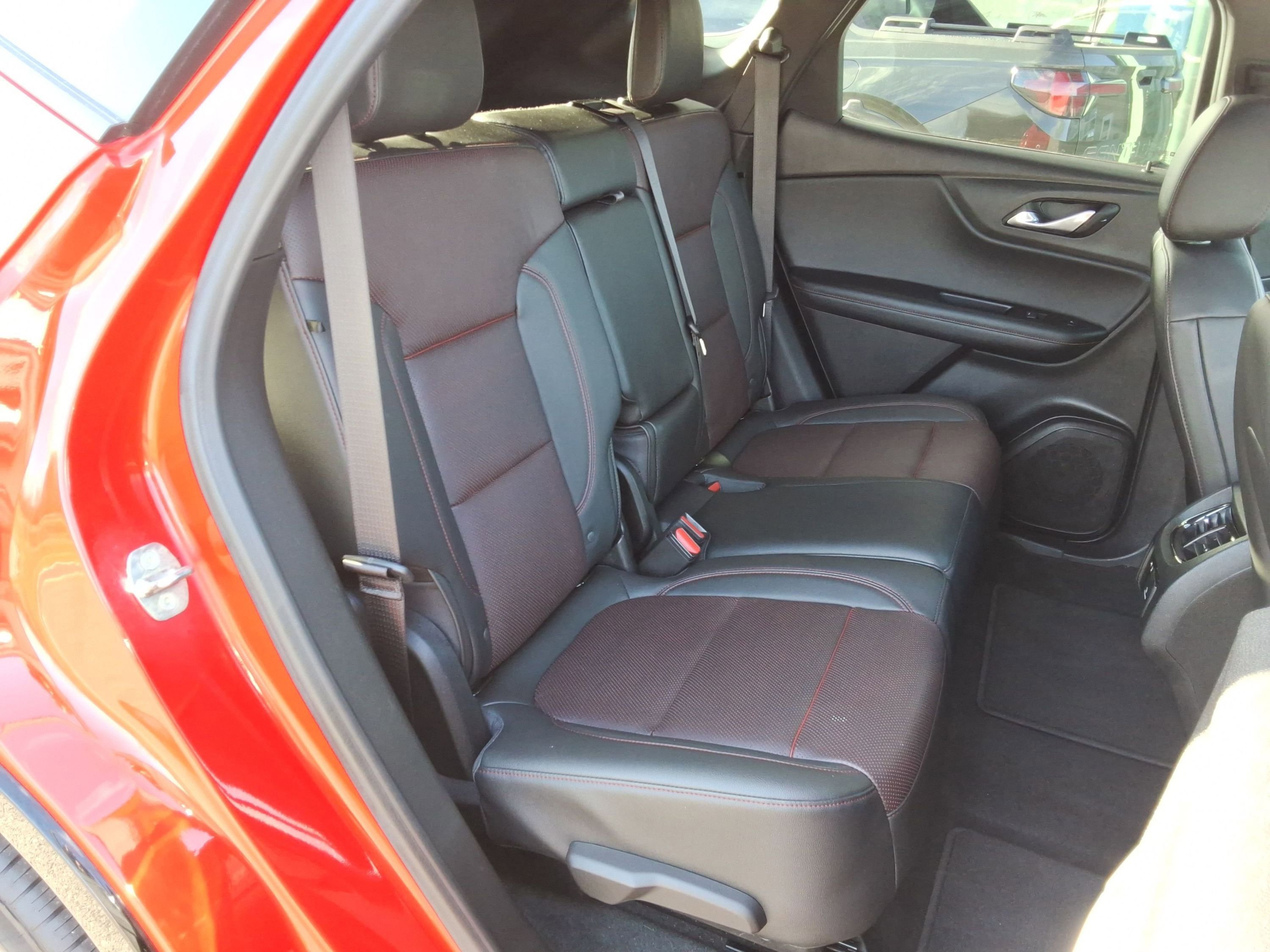 Used 2020 Chevrolet Blazer RS AWD/4WD image 32