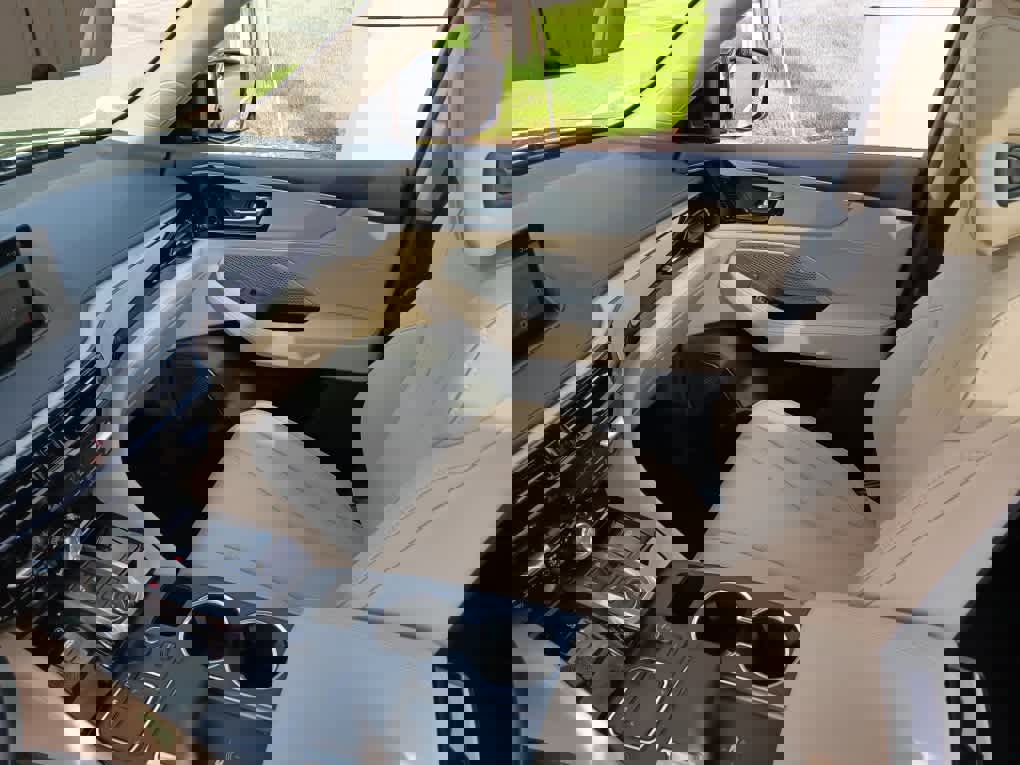 Used 2023 Acura MDX SH-AWD w/ Technology Package image 15