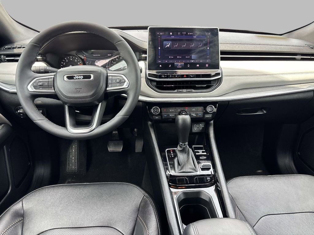 Used 2023 Jeep Compass Limited AWD/4WD image 12