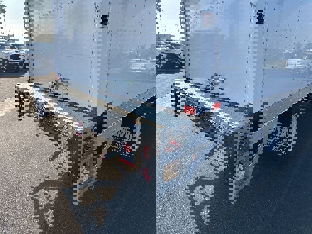 New 2024 Chevrolet Low Cab Forward image 18