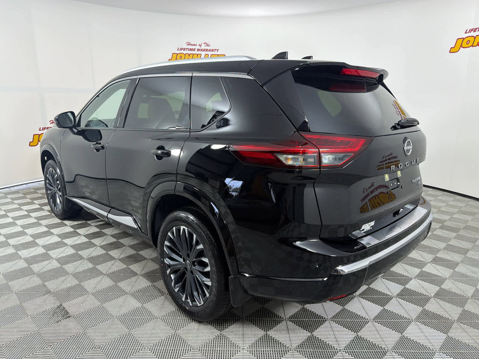 New 2026 Nissan Rogue Platinum w/ Tech Package image 3