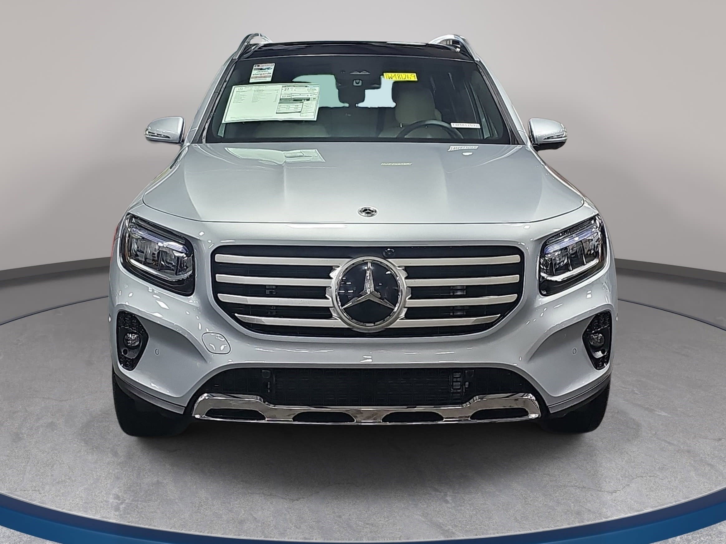 New 2026 Mercedes-Benz GLB 250 4MATIC image 2