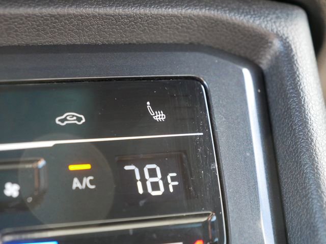 Certified 2023 Volkswagen Tiguan SE R-Line image 30