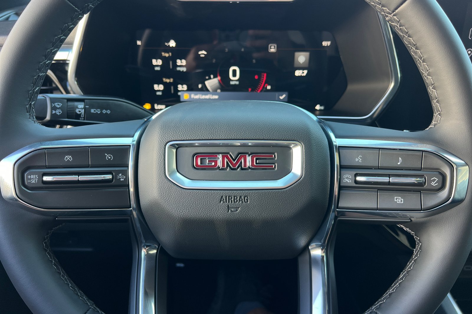 New 2026 GMC Canyon Elevation w/ Convenience Package RWD image 25
