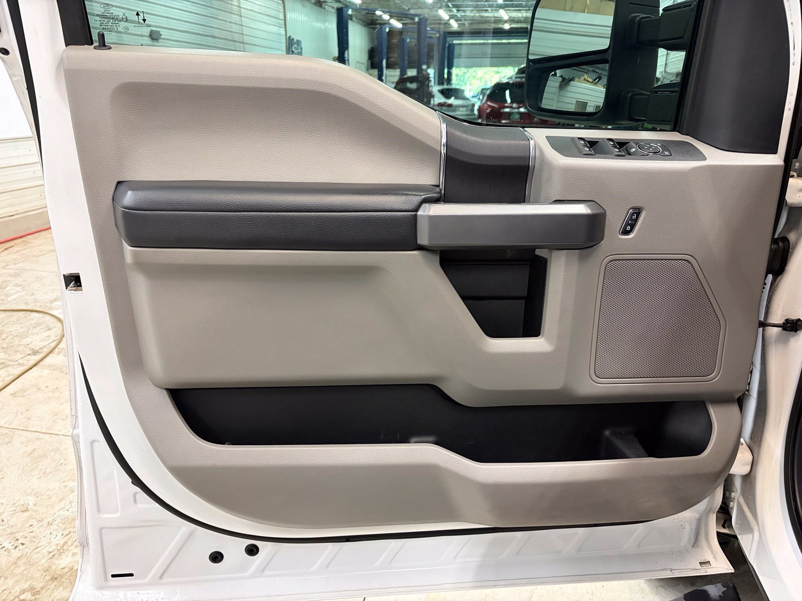 Used 2019 Ford F350 XLT AWD/4WD image 7