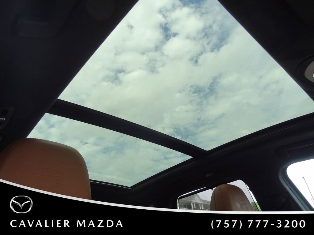 Used 2018 Porsche Cayenne AWD/4WD image 23