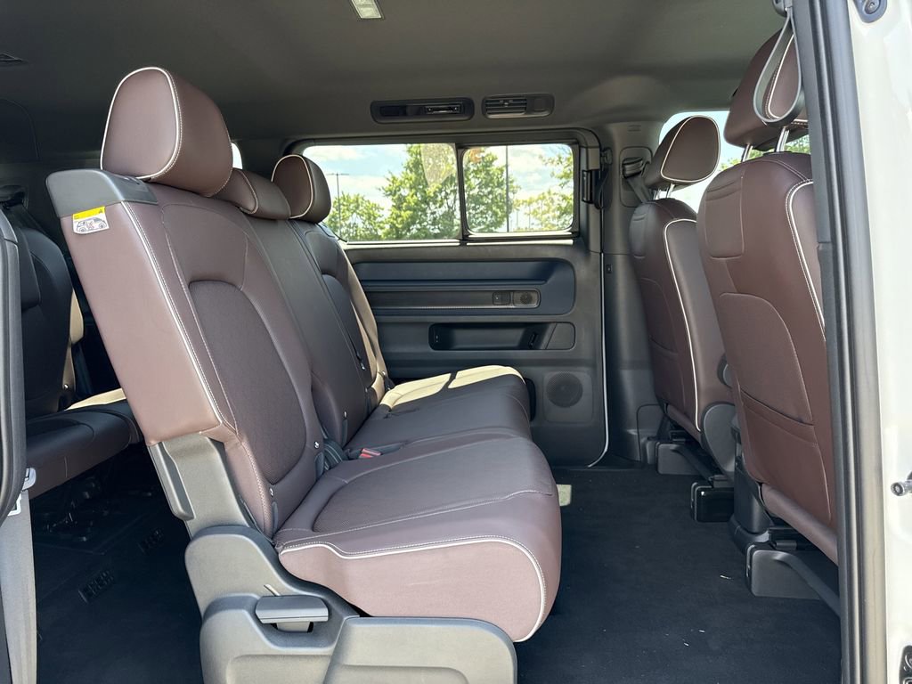 New 2025 Volkswagen ID. Buzz Pro S image 19