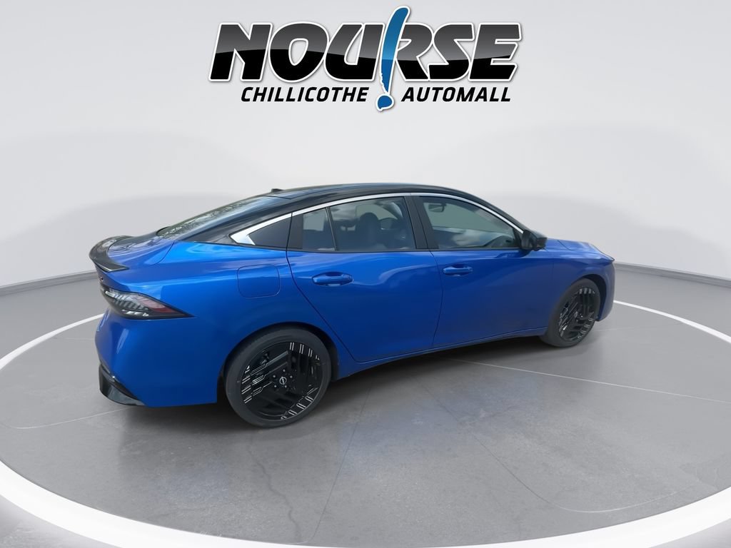 New 2026 Nissan Sentra SR w/ SR Premium Package FWD image 8