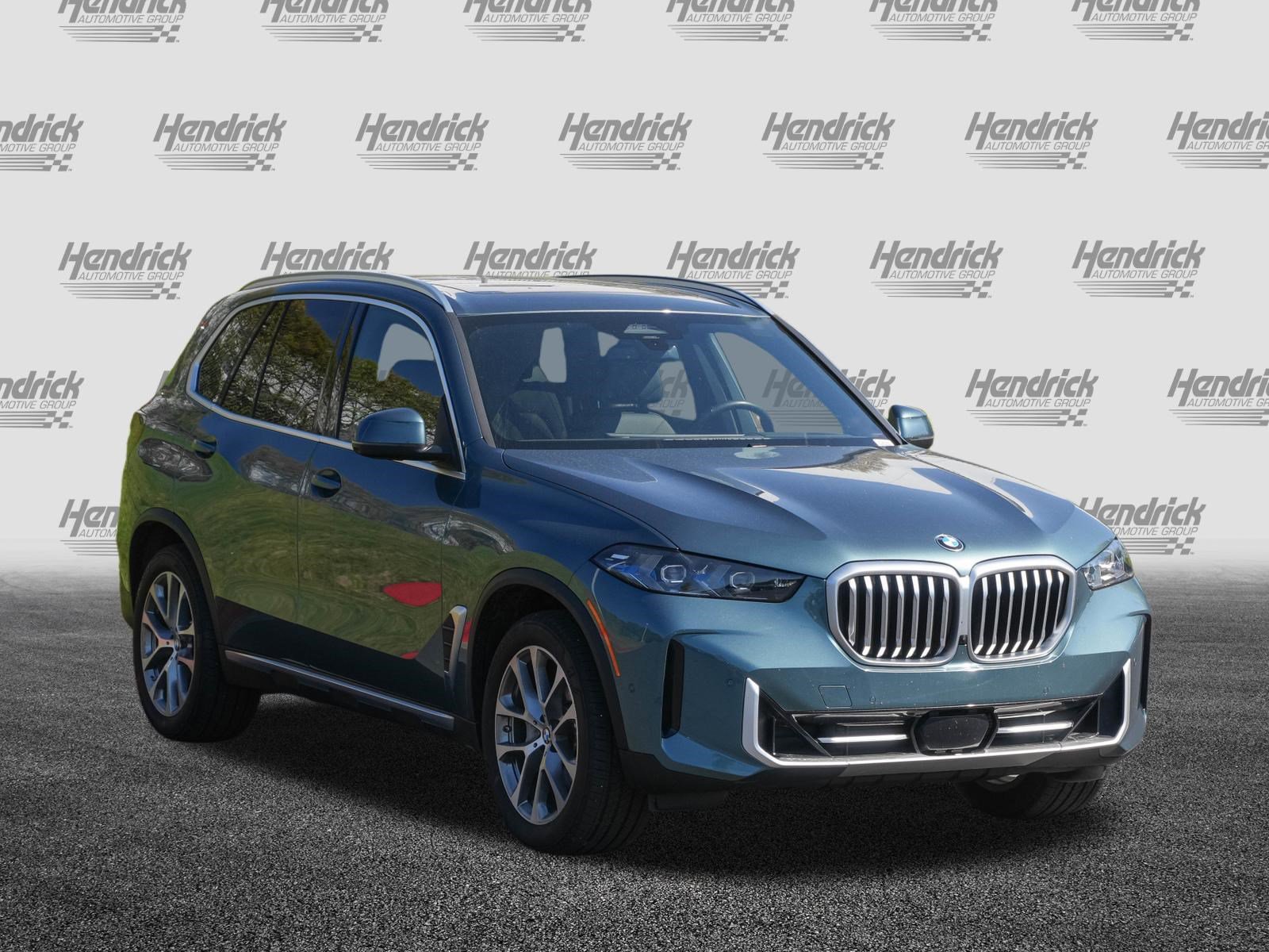 Certified 2025 BMW X5 xDrive40i w/ Climate Comfort Package AWD/4WD image 2