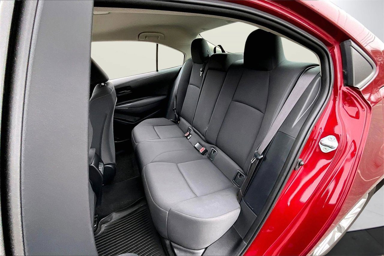 Used 2024 Toyota Corolla LE image 21