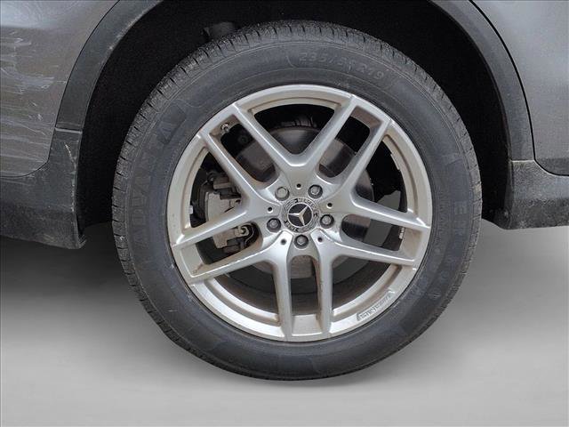 Used 2019 Mercedes-Benz GLC 300 4MATIC image 10