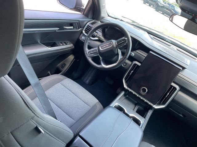 Certified 2025 GMC Acadia Elevation AWD/4WD image 24