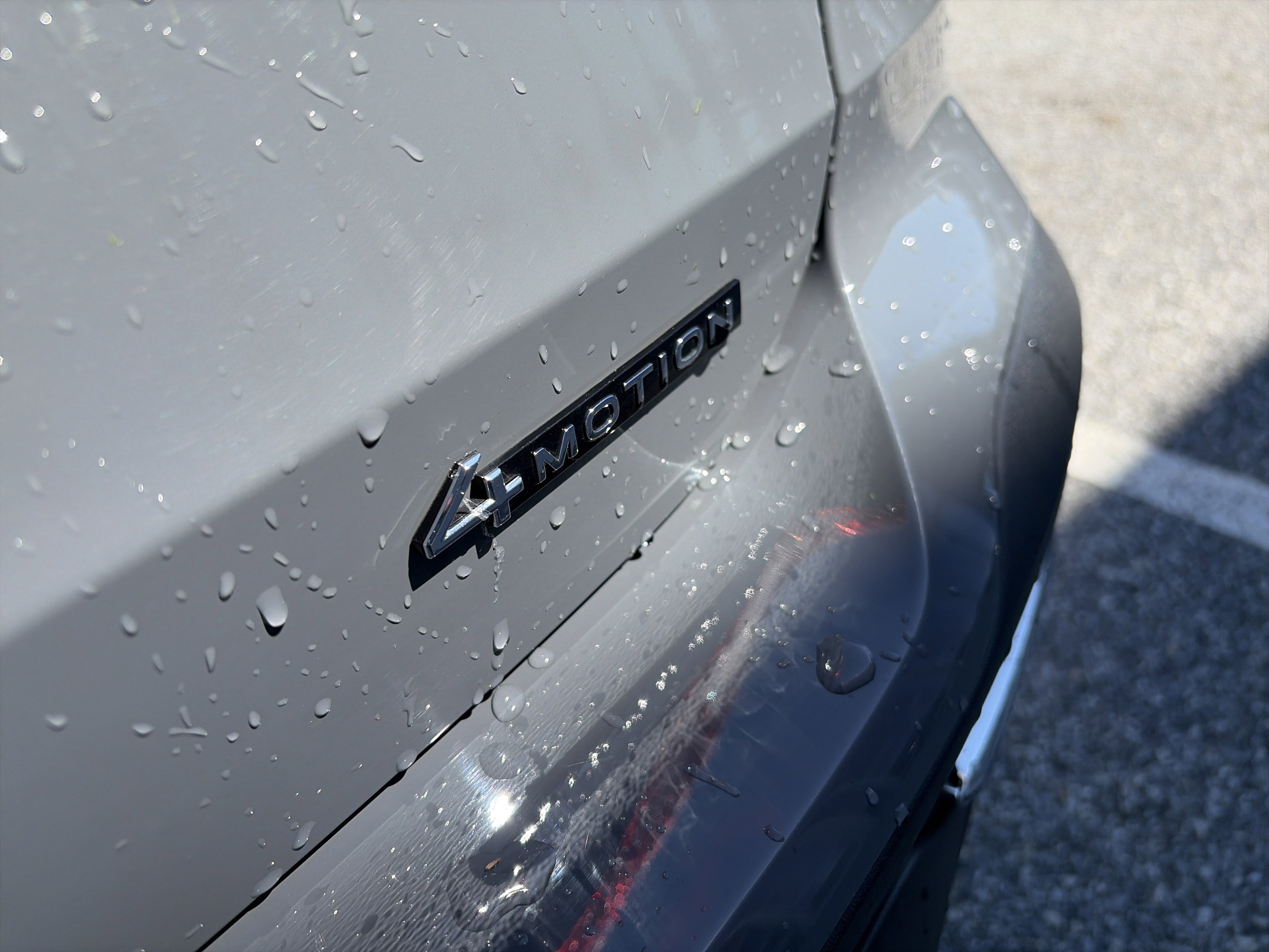 Used 2023 Volkswagen Taos SEL image 4