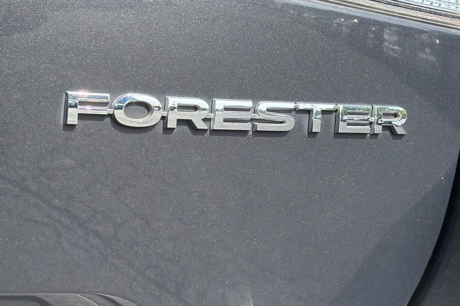 Used 2023 Subaru Forester Limited AWD/4WD image 12