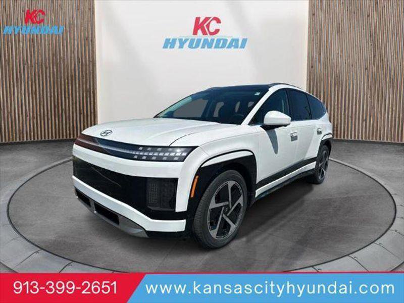 New 2026 Hyundai Ioniq 9 Limited