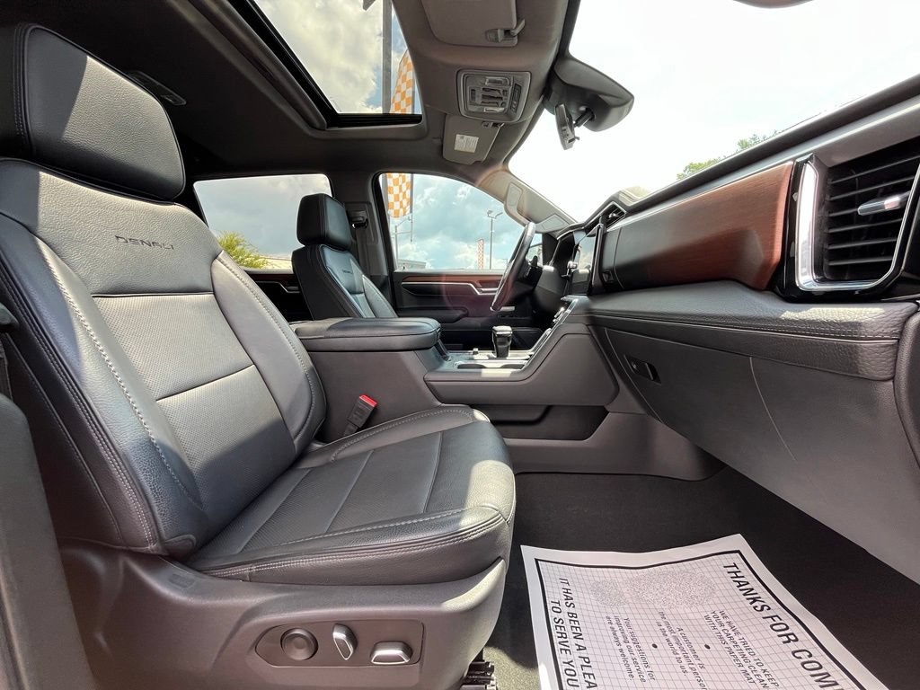 Used 2023 GMC Sierra 1500 Denali w/ Denali Reserve Package AWD/4WD image 33