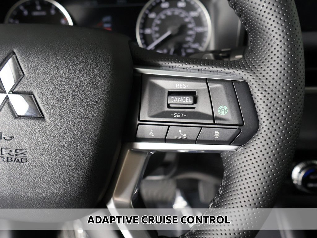 New 2026 Mitsubishi Outlander SE FWD image 5