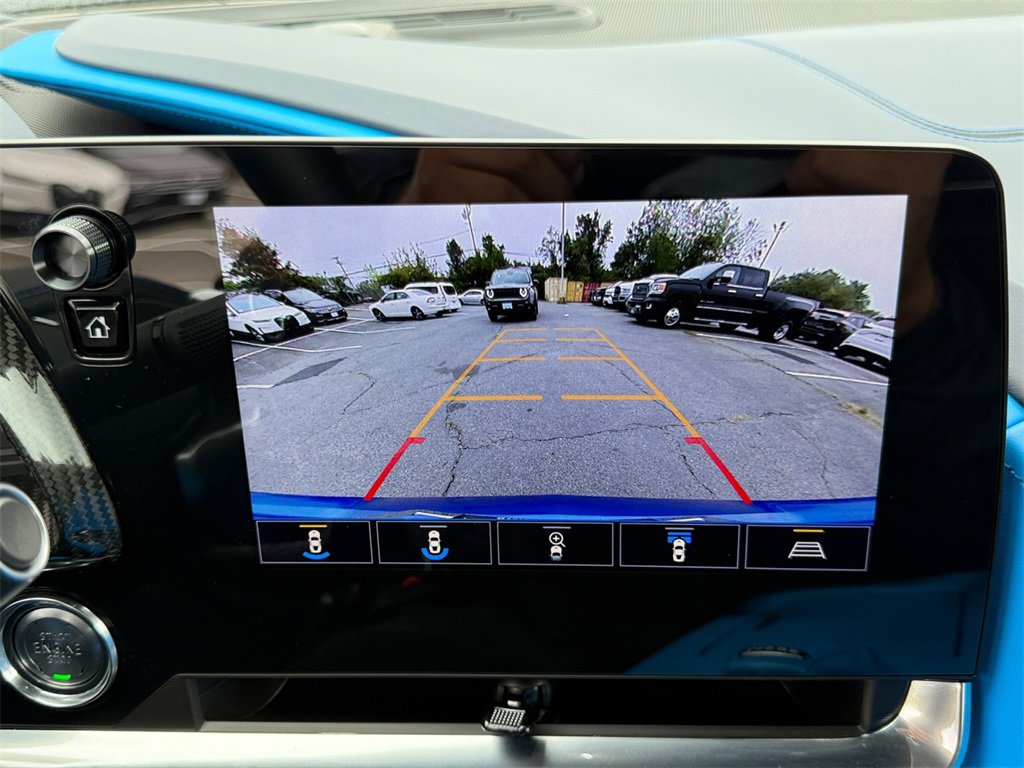 Used 2021 Chevrolet Corvette Stingray Premium Cpe w/ Z51 Performance Package image 21