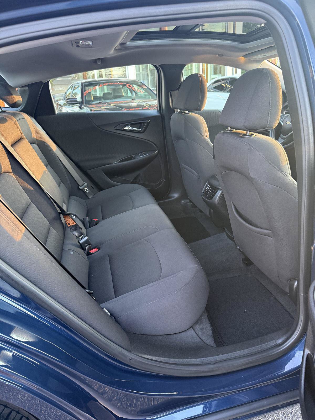 Used 2022 Chevrolet Malibu LT FWD image 19
