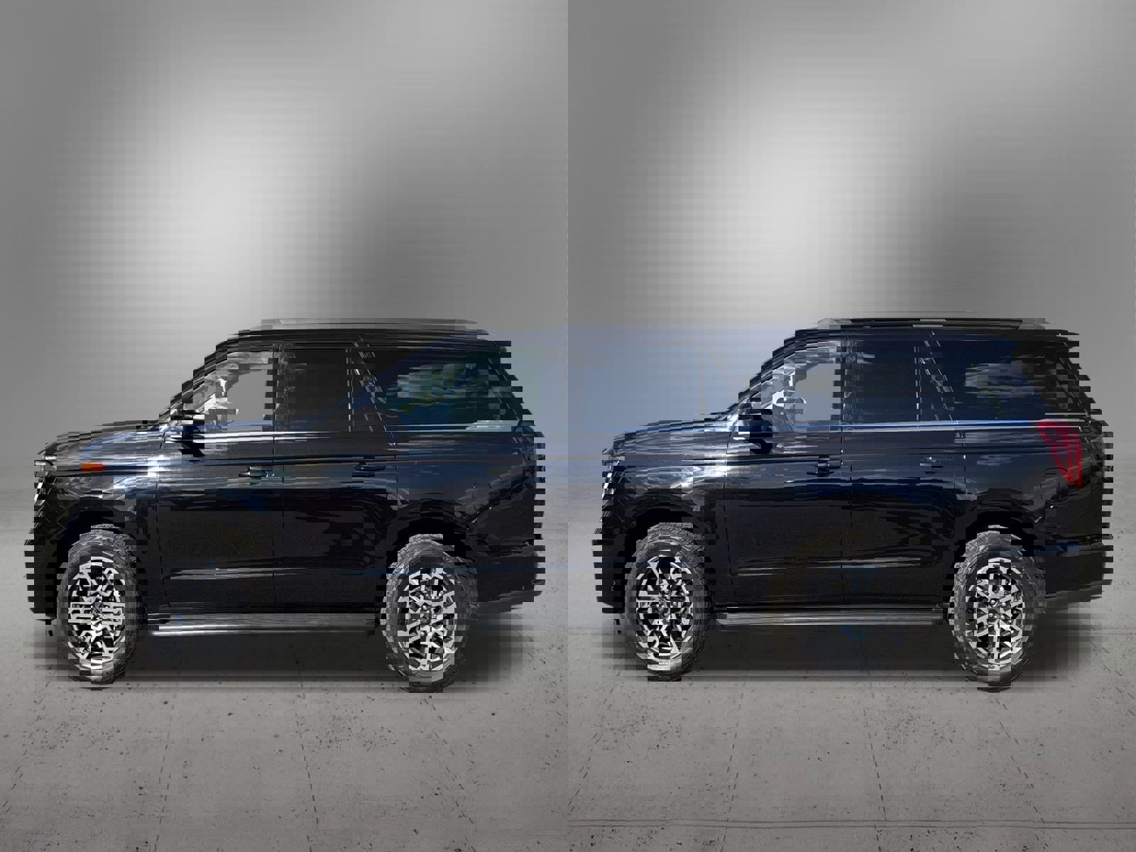 Used 2025 Ford Expedition Max Active image 2