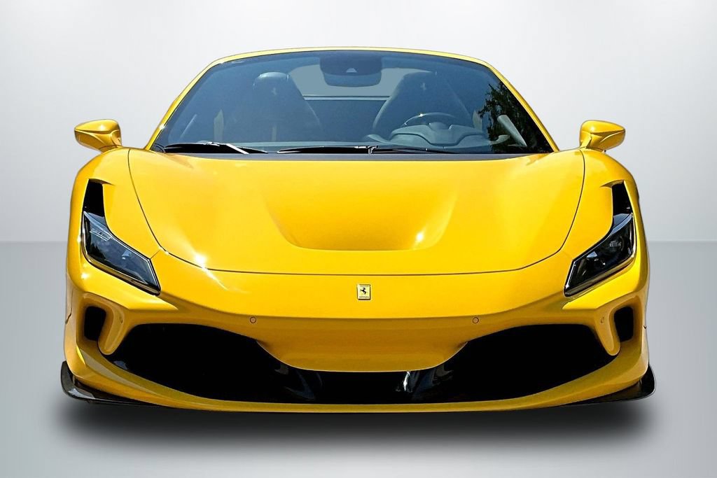 Used 2022 Ferrari F8 Tributo RWD image 2