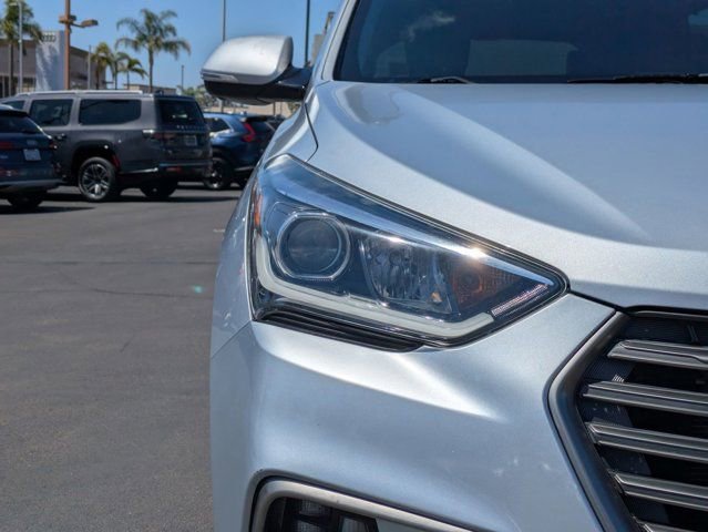 Used 2017 Hyundai Santa Fe Limited w/ Cargo Package AWD/4WD image 10