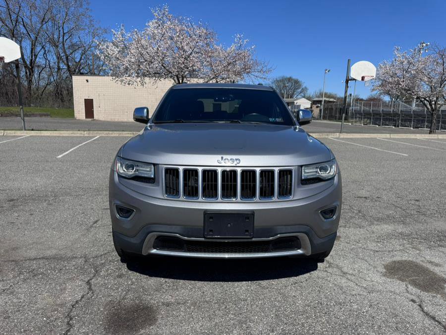 Used 2015 Jeep Grand Cherokee Limited w/ Luxury Group II image 2