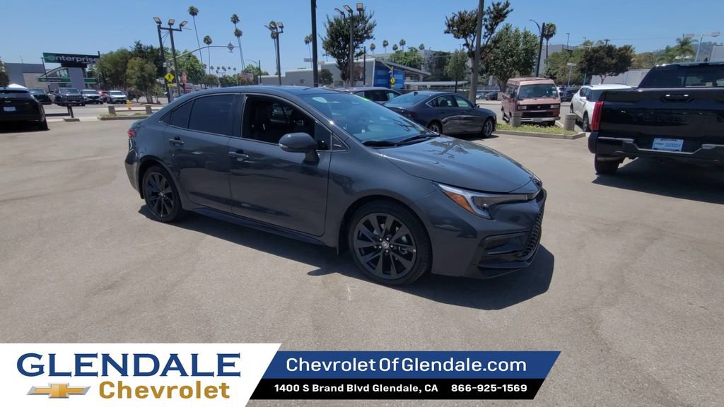 Used 2026 Toyota Corolla XSE FWD image 2