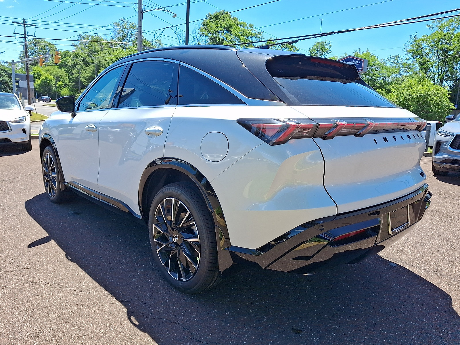New 2027 INFINITI QX65 Autograph AWD/4WD image 3