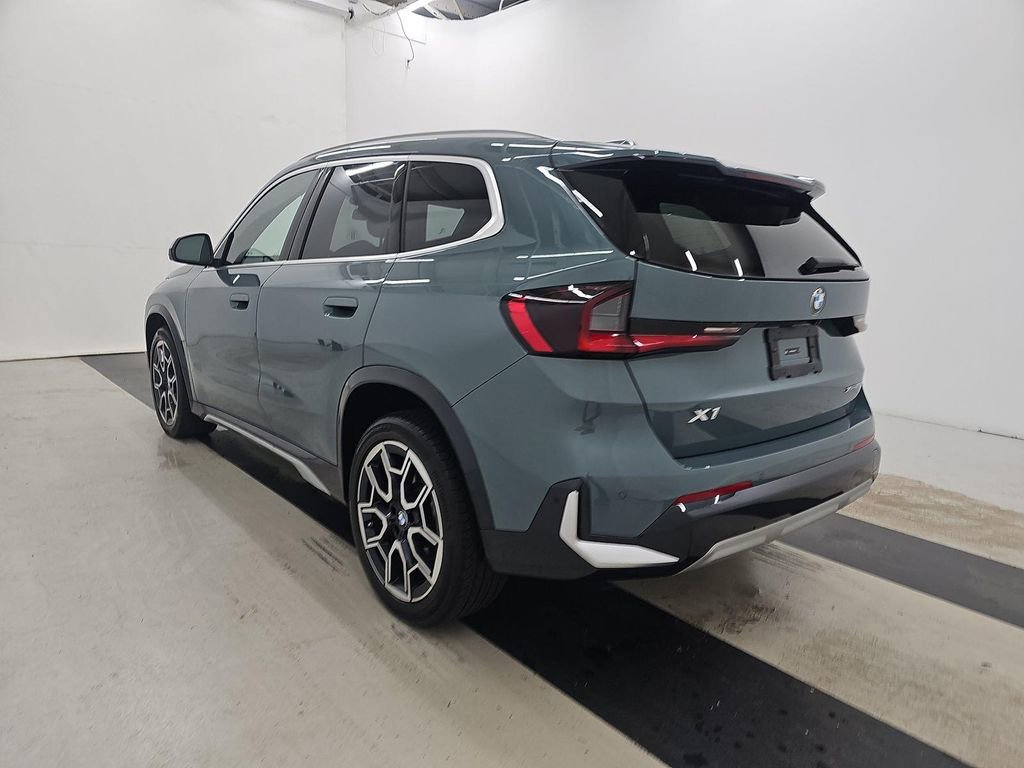 Used 2024 BMW X1 xDrive28i image 4
