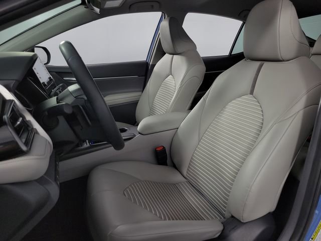Used 2023 Toyota Camry SE image 14