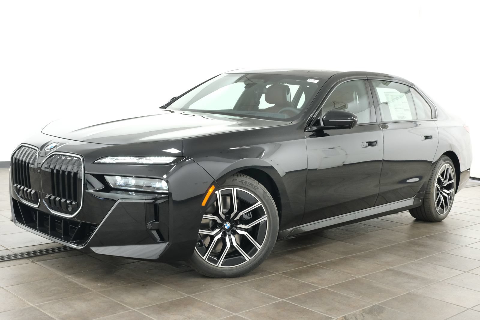 New 2026 BMW 760i xDrive w/ Executive Package AWD/4WD image 1
