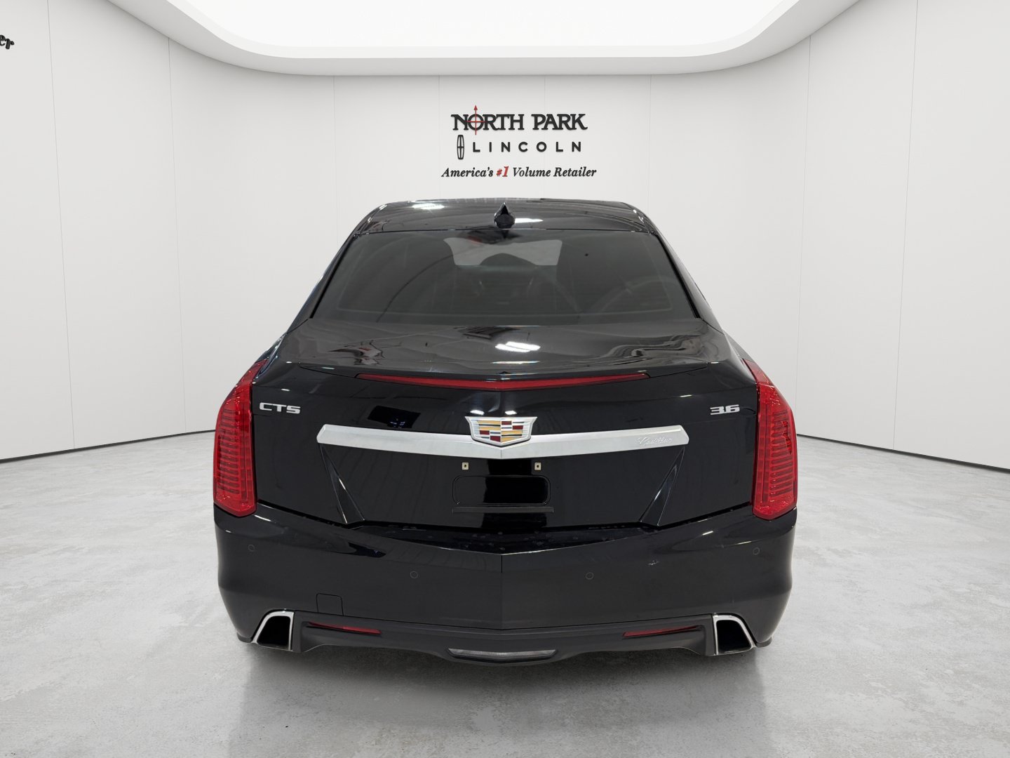 Used 2019 Cadillac CTS Luxury RWD image 4