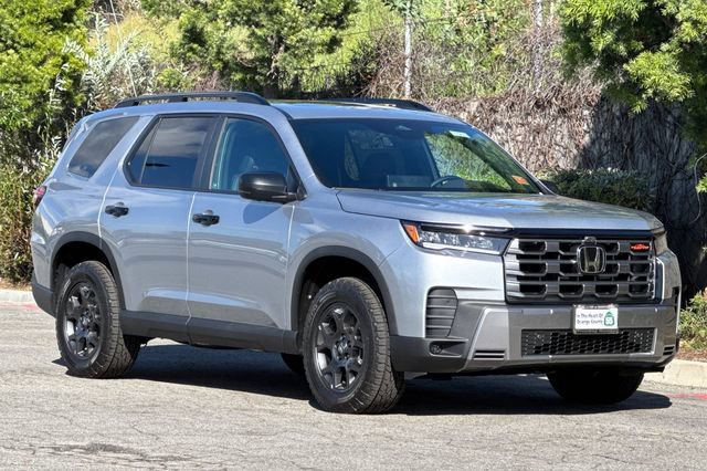 New 2026 Honda Pilot TrailSport image 2
