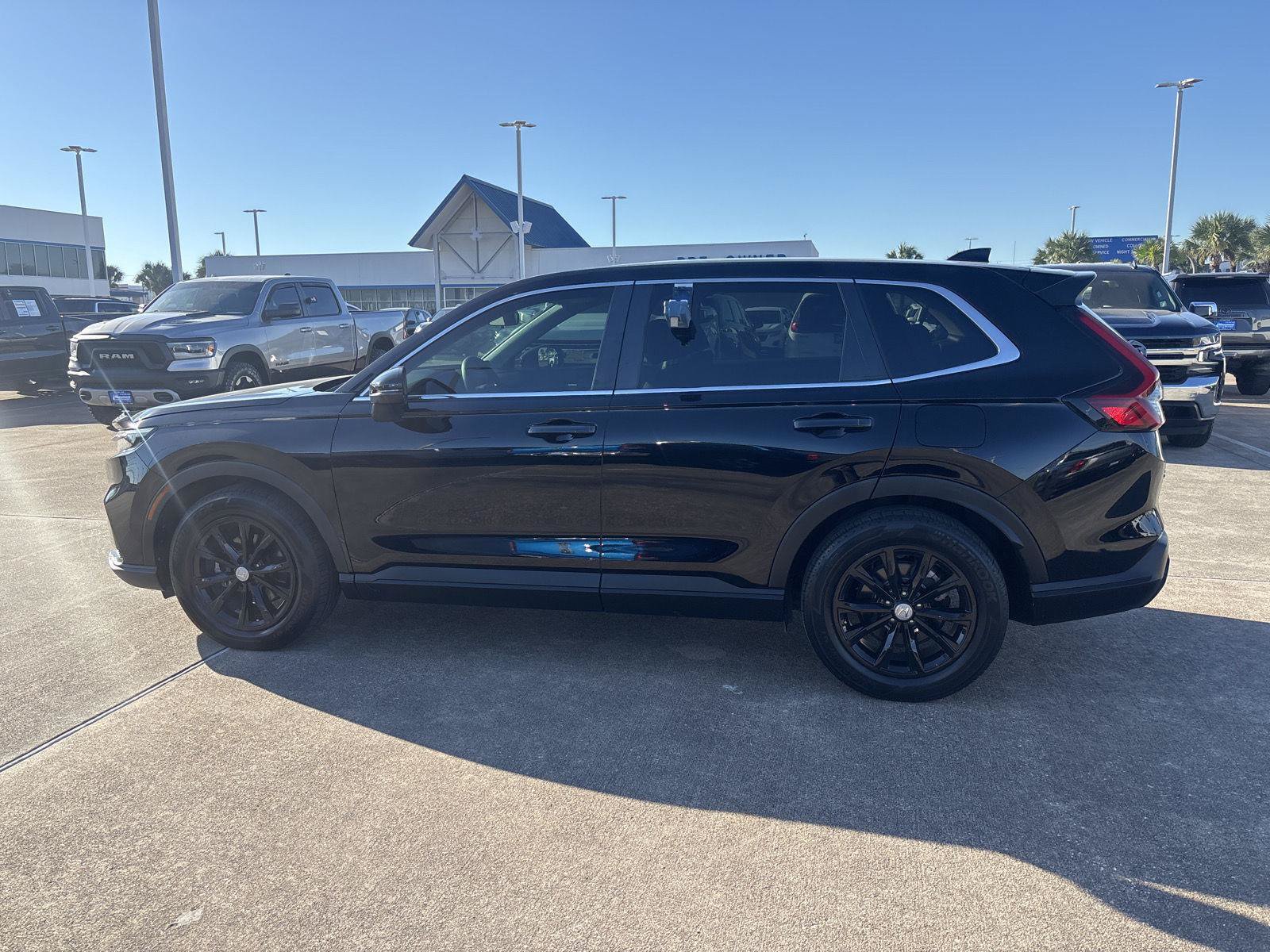 Used 2023 Honda CR-V EX image 19