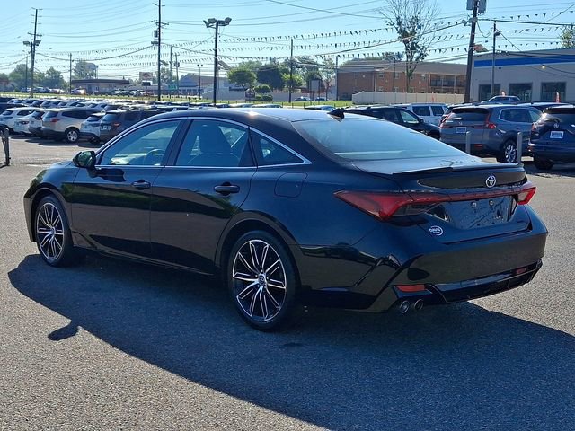 Used 2019 Toyota Avalon XSE FWD image 4